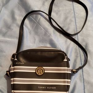 Tommy Hifiger crossbody